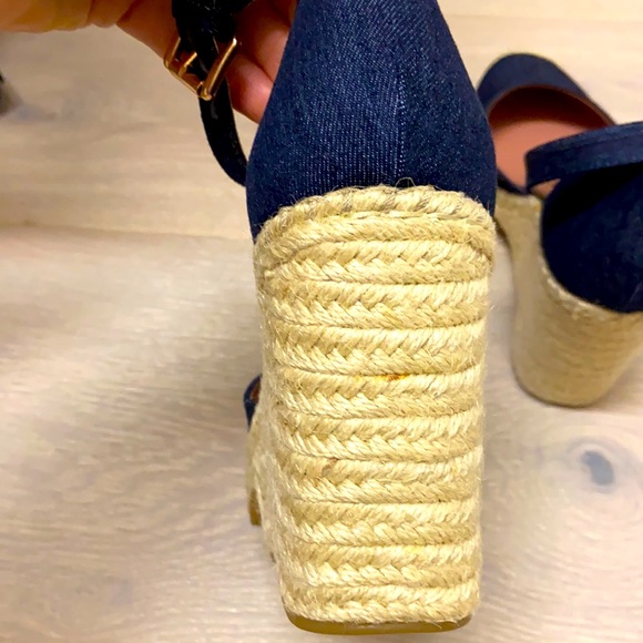 BCBG Max Azria platforms - Picture 6 of 6